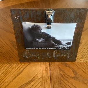 Rustic Metal Frame NWT